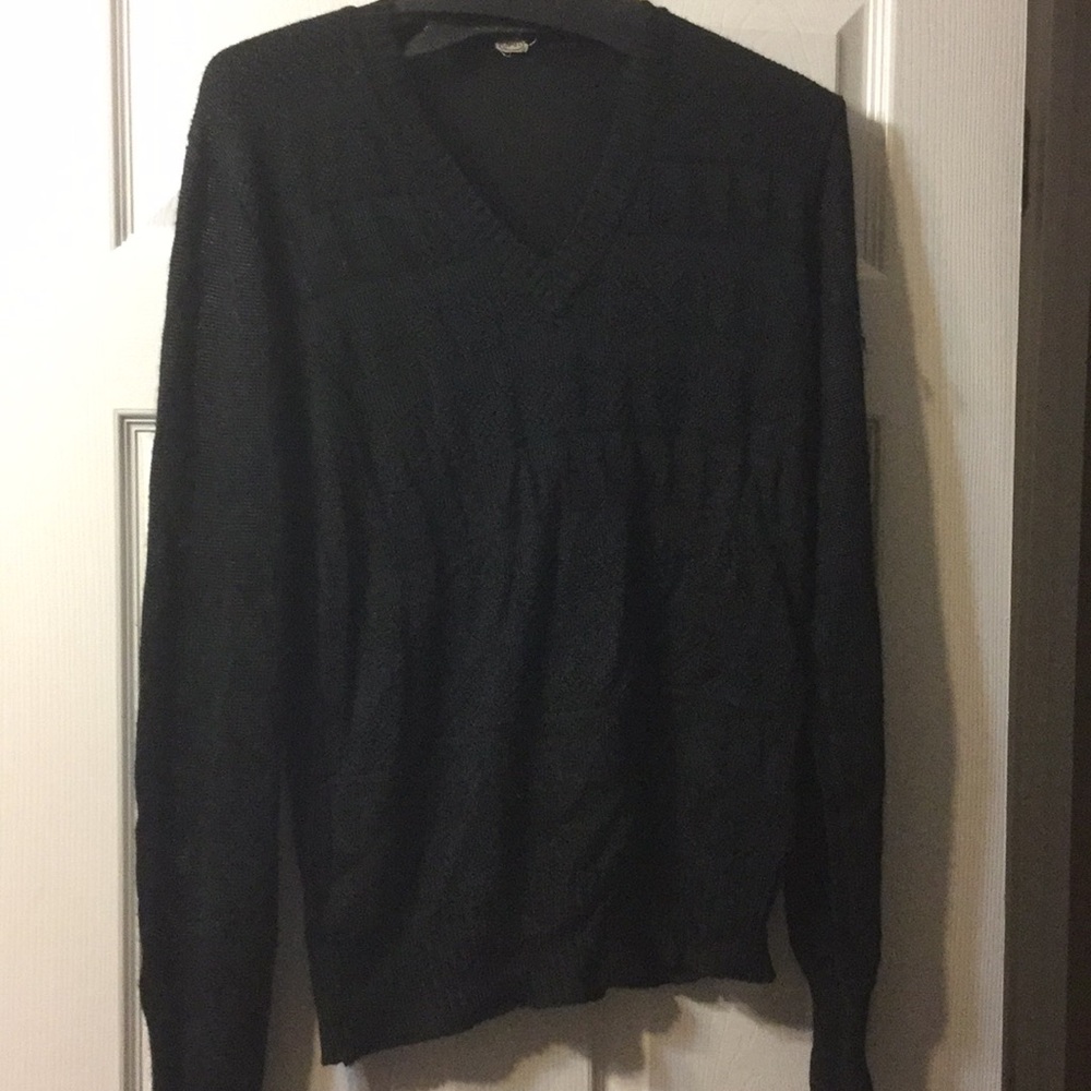 M textured sweater